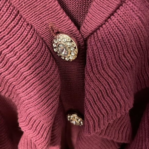 New without tags beautiful plum sweater Size S - Picture 2 of 5